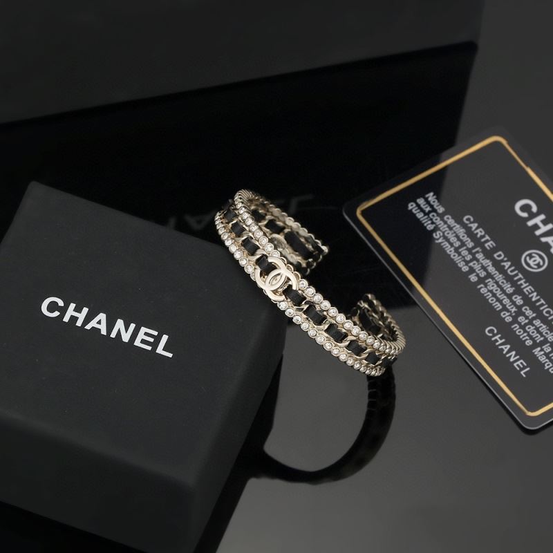 Ch**el bracelets
